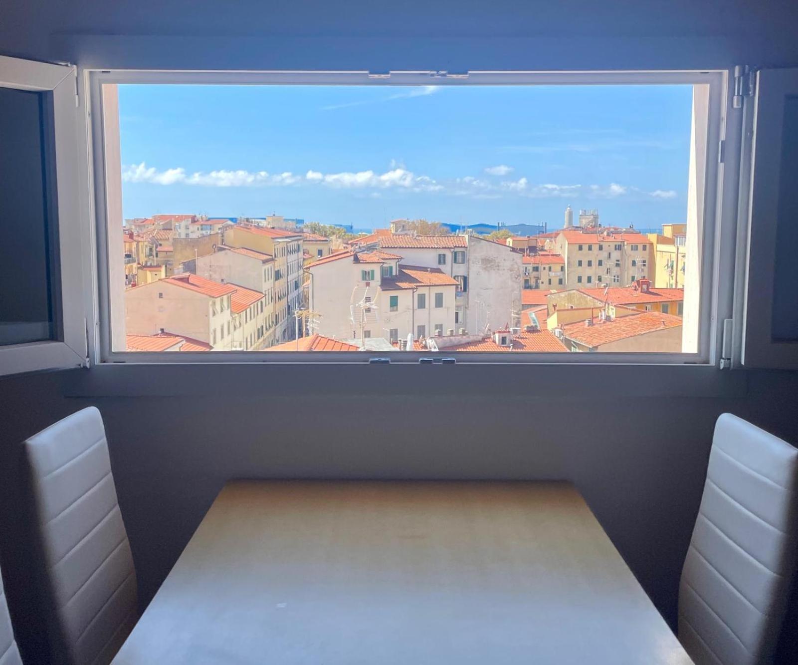La Finestra Sul Porto Appartement Livorno Buitenkant foto